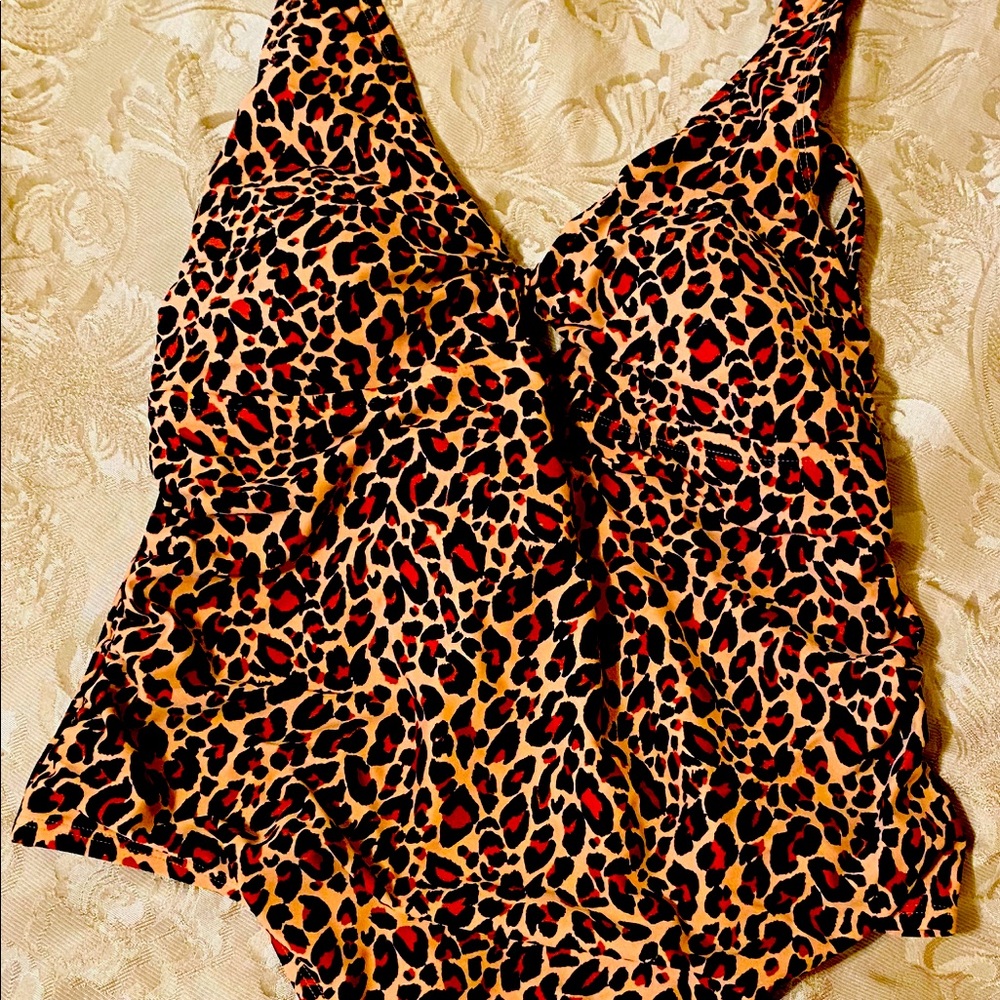 Leopard print one piece swimming suit